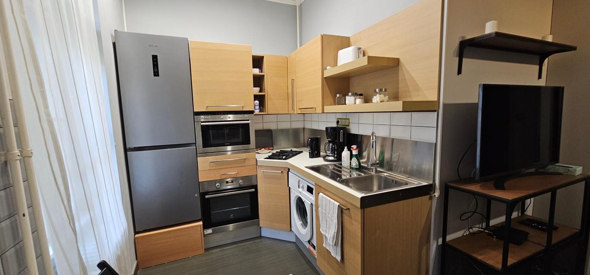 Central Dob Apartman Budapest Exterior foto